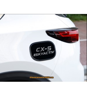 Ốp nắp bình xăng xe Mazda CX-5 2018